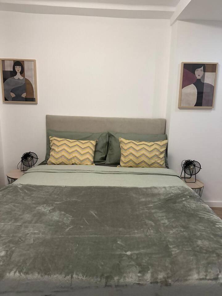 Stylish Renovated In Chiado Lejlighed *